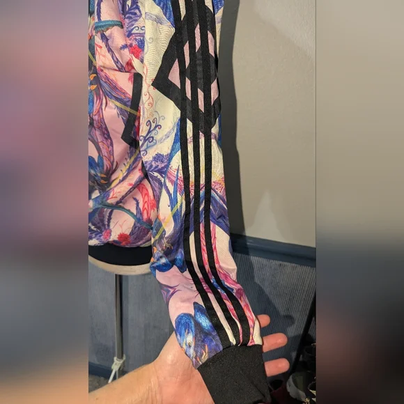 Adidas Women's Vibrant Pattern Bomber Jacket Size Small - Picture 5 of 9